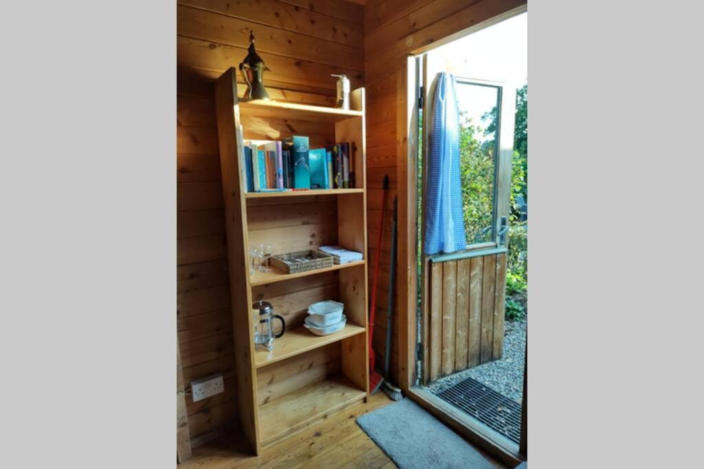 Self Catering Garden Lodge ラドロー エクステリア 写真