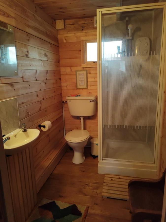 Self Catering Garden Lodge ラドロー エクステリア 写真